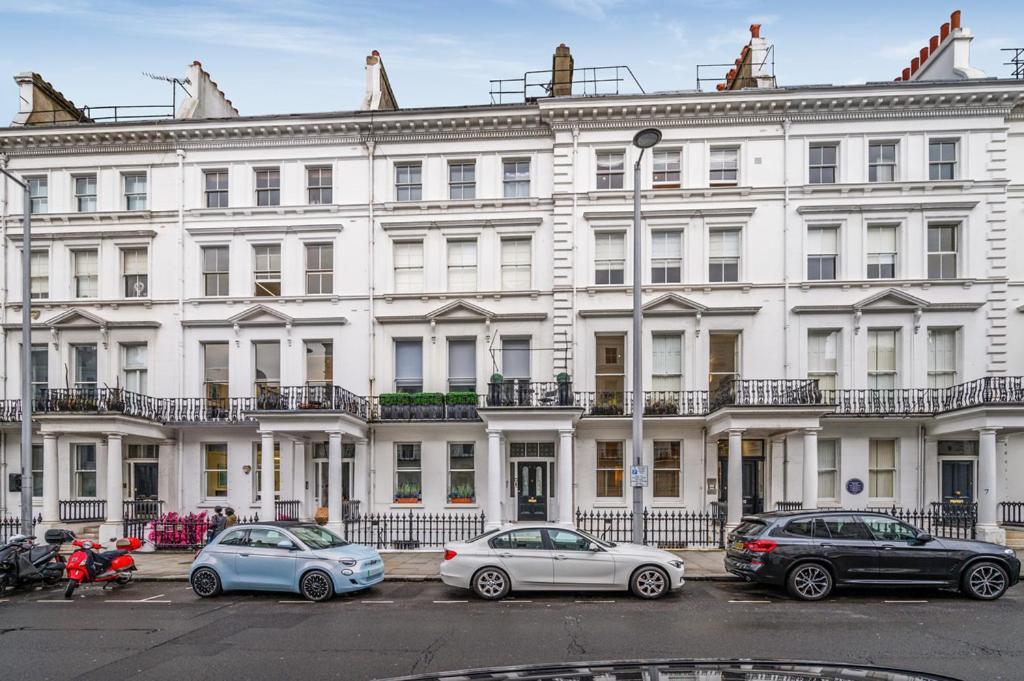 Cozy Hideaway In South Ken! Apartment Лондон Екстериор снимка